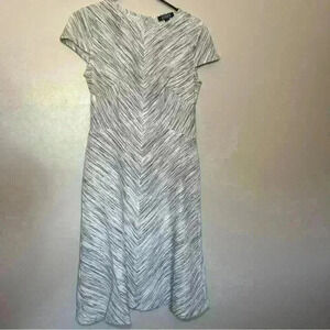 Chaps Women’s Dress Size 2 Basic Gray A Line Cap Sleeve